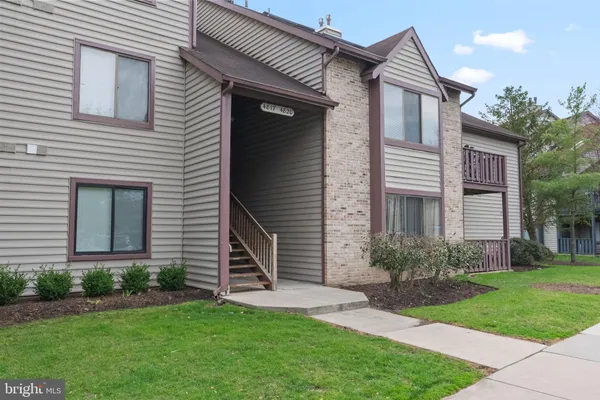 $2,100 | 4820 B Aberdeen Drive, Mount Laurel, NJ 08054