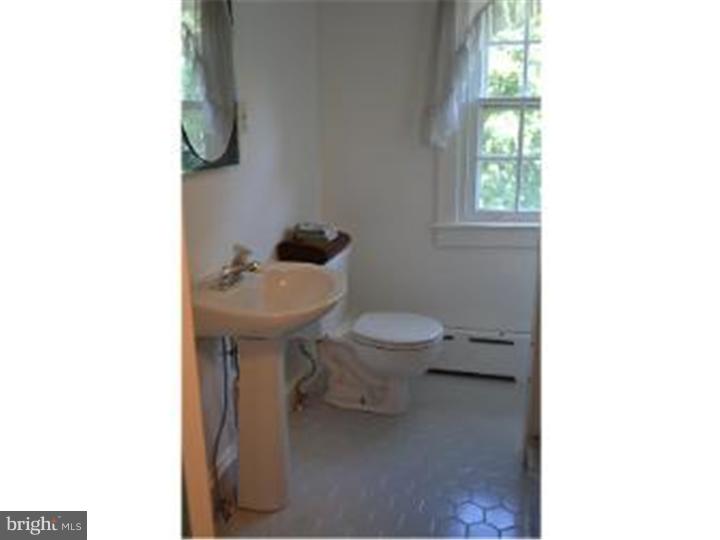 123 Walsh Road Lansdowne, PA 19050 - Photo 16 of 22