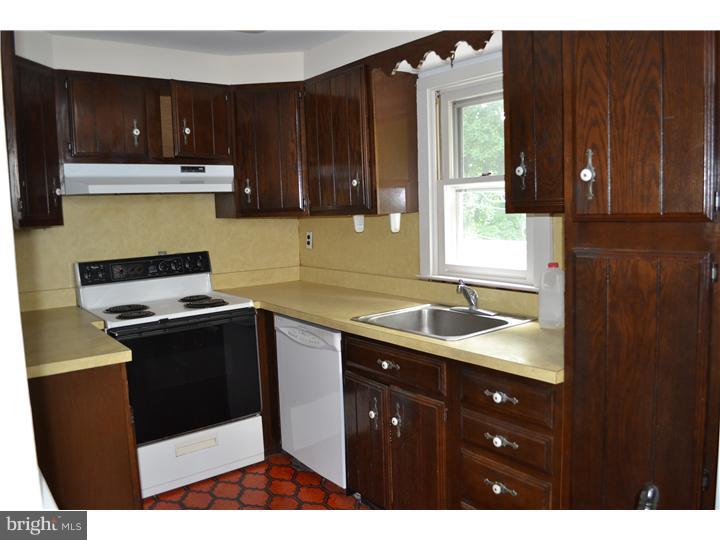 123 Walsh Road Lansdowne, PA 19050 - Photo 8 of 22