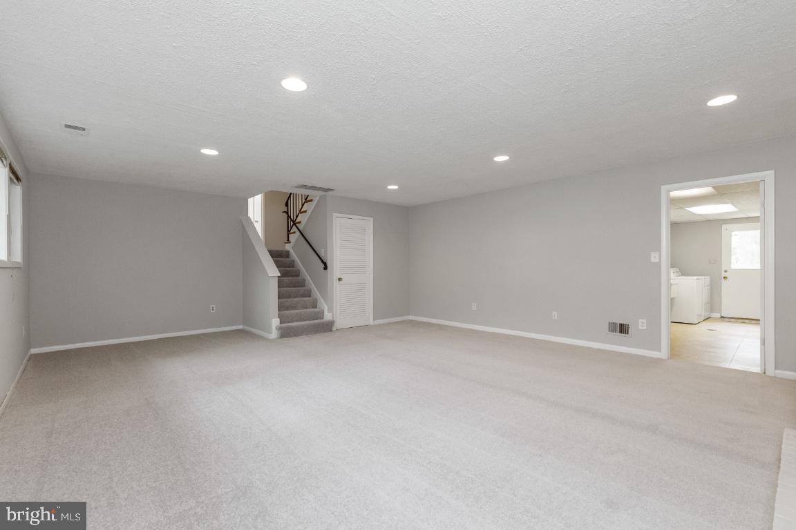 2345 Paddock Lane Reston, VA 20191 - Photo 31 of 42 New carpet