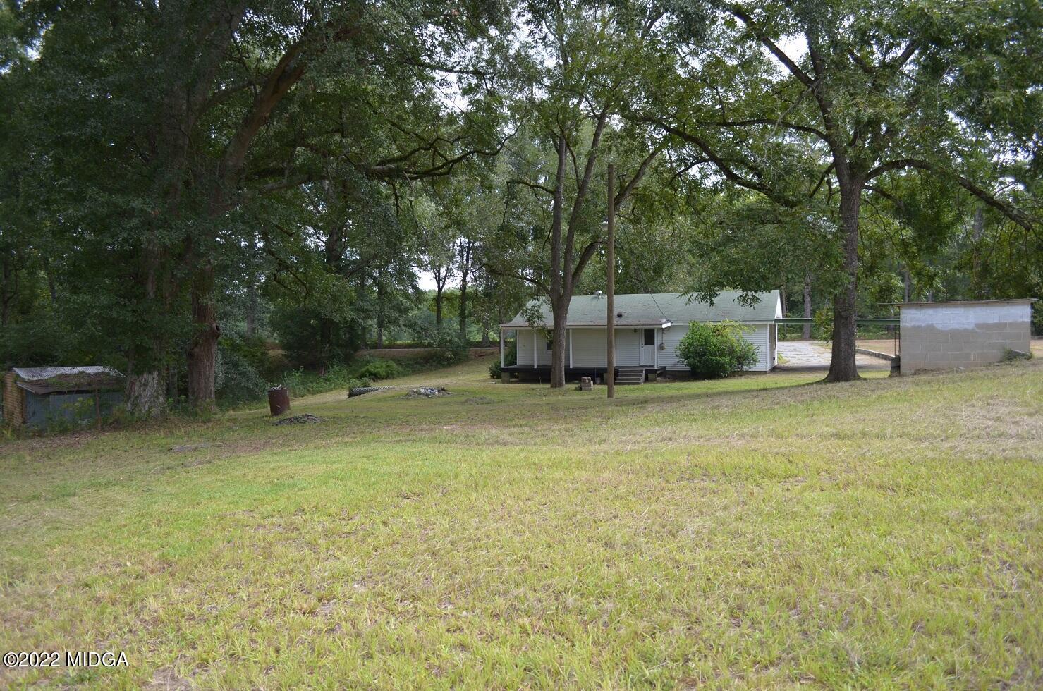 468 Old Juliette Road Juliette, GA 31046 - Photo 17 of 20 19.468OldJulietteRdBckYrd