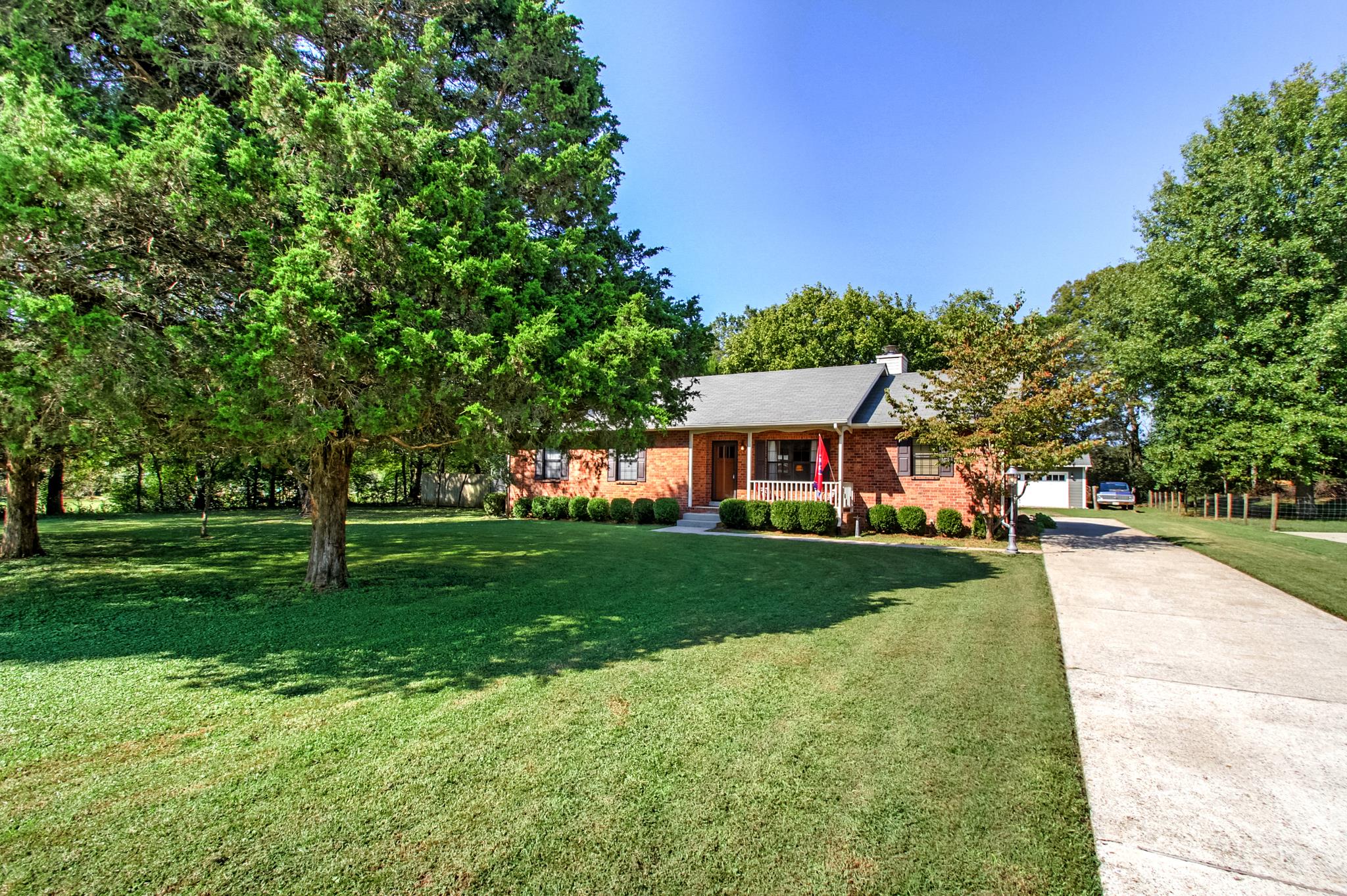 1116 Kathryn Road Mount Juliet, TN 37122 - Photo 2 of 30 Gallery Image 2