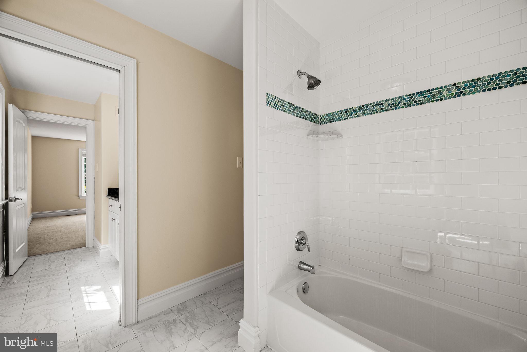 2050 Old Gulph Road Villanova, PA 19085 - Photo 35 of 55 Jack & Jill Bathroom