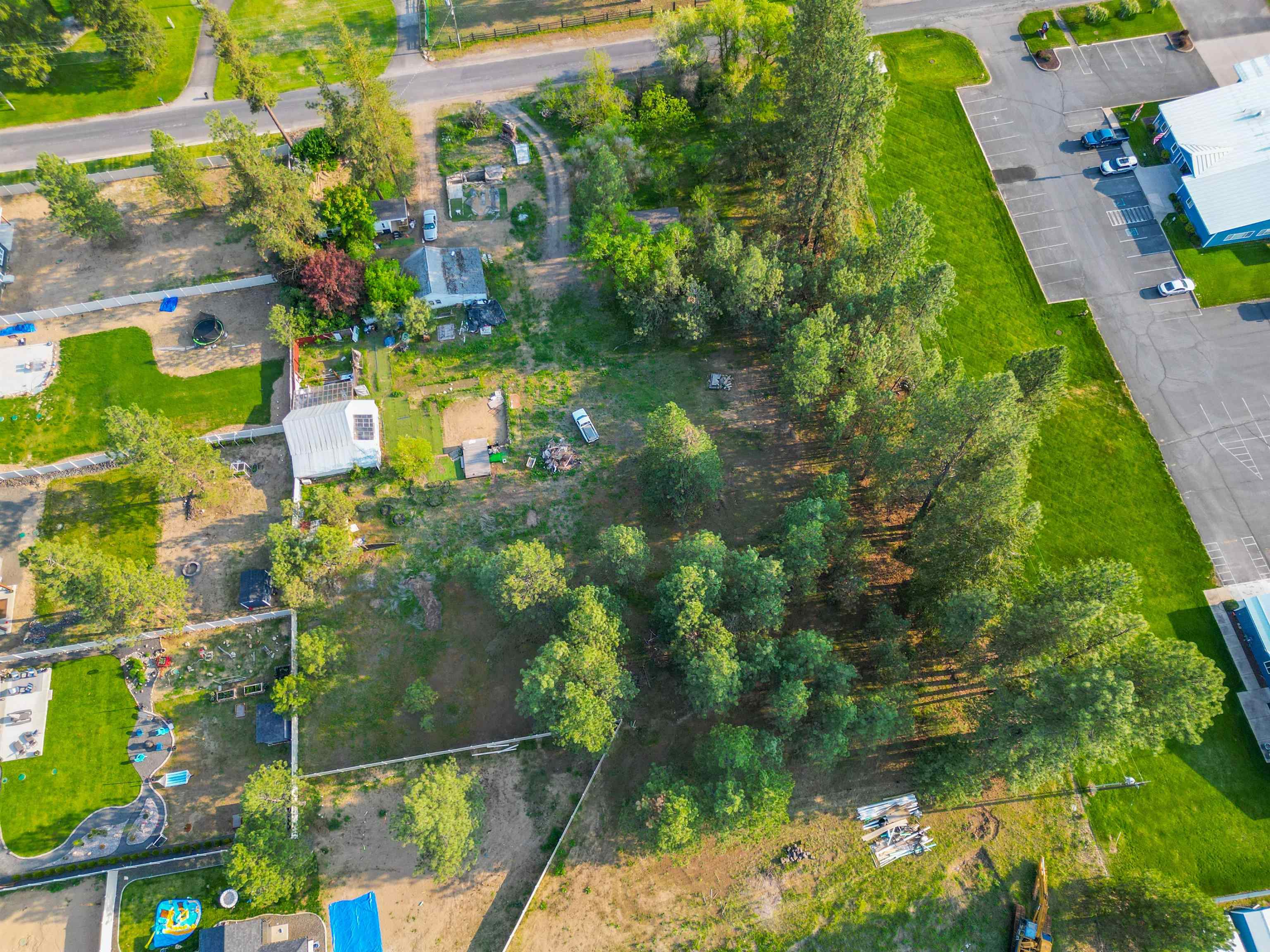 3402 East Chattaroy Road Chattaroy, WA 99003 - Photo 13 of 17