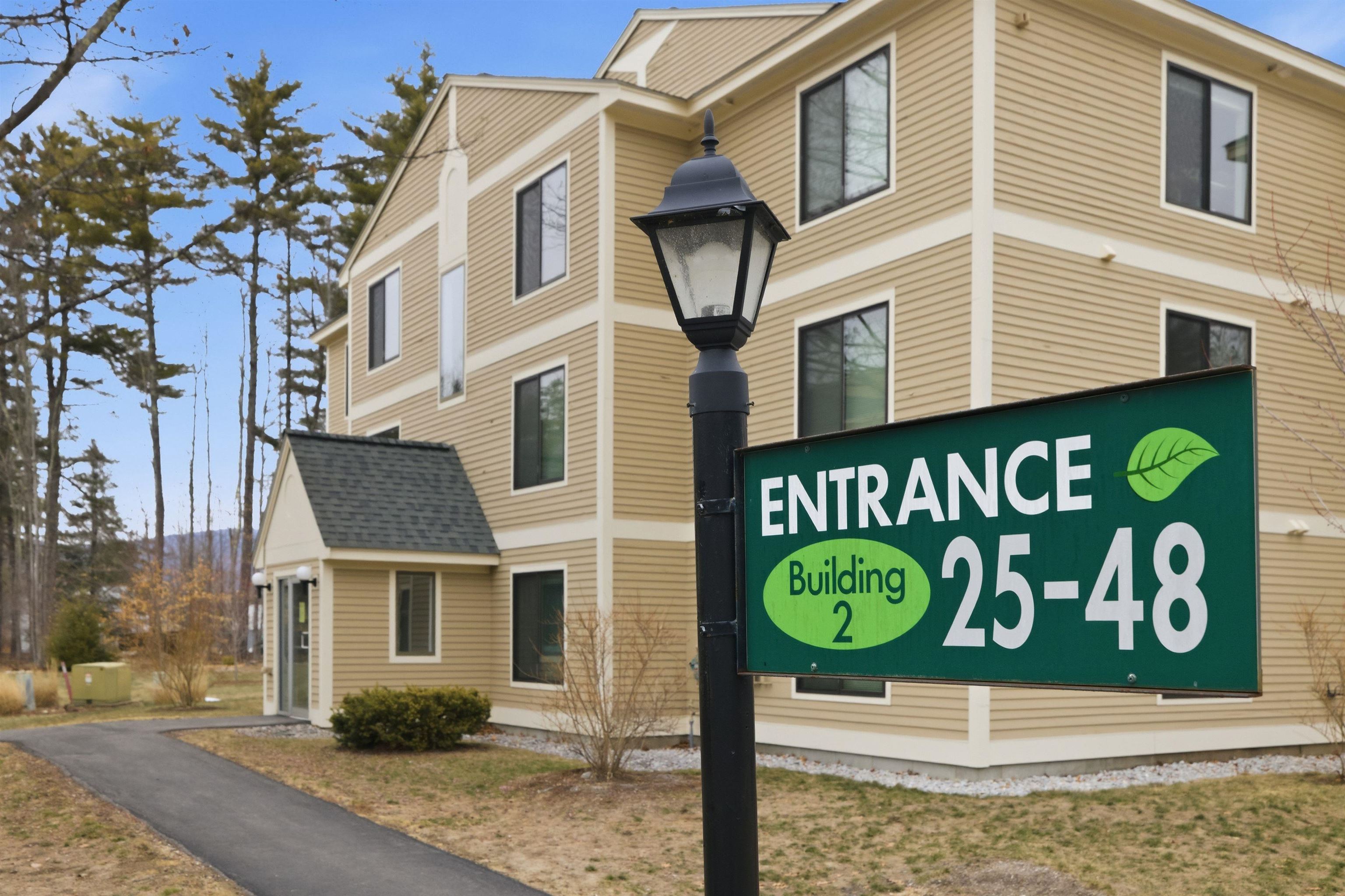 19 Saco Street, Unit 42 Conway, NH 03813 - Photo 2 of 39