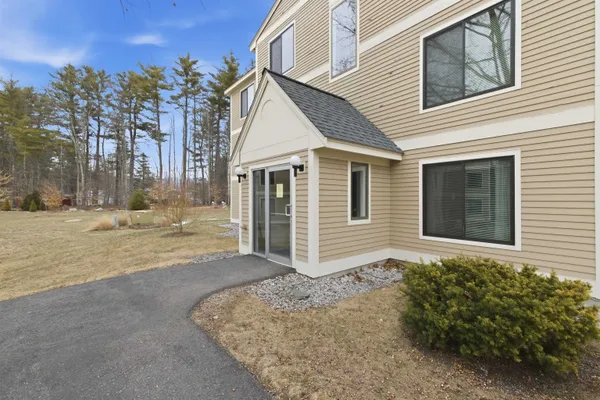 $219,000 | 19 Saco Street, Unit 42, Conway, NH 03813