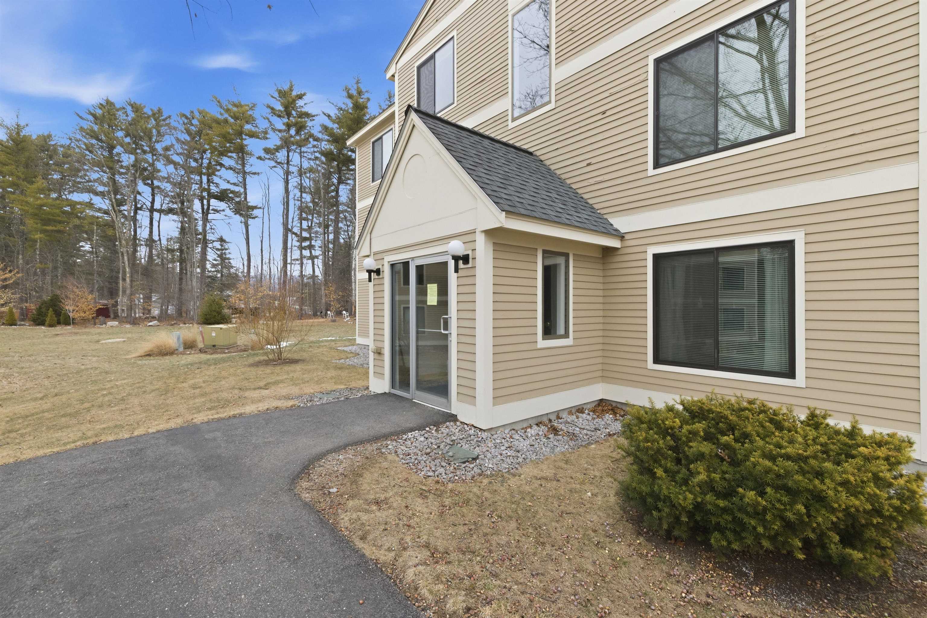 19 Saco Street, Unit 42 Conway, NH 03813 - Photo 3 of 39