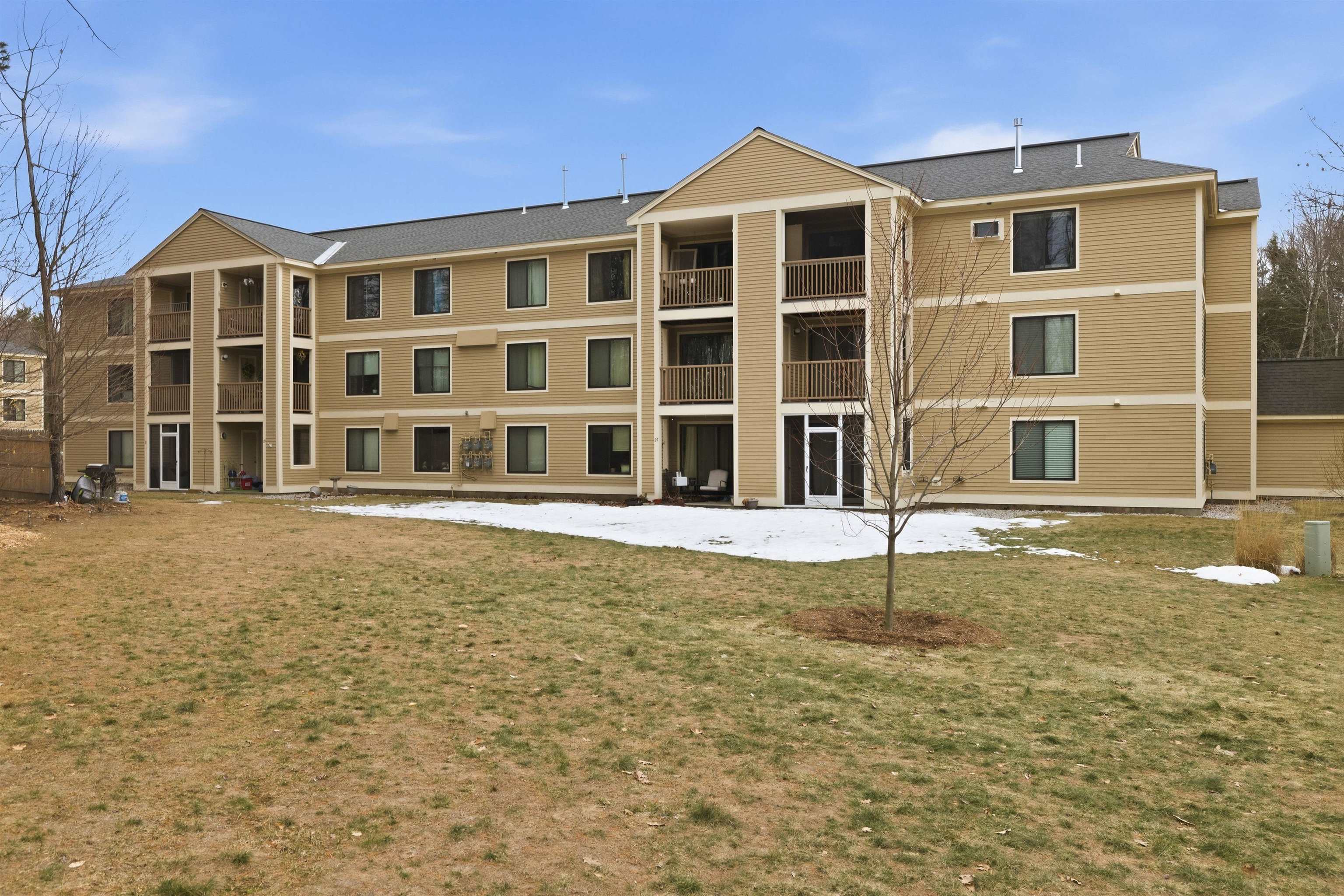 19 Saco Street, Unit 42 Conway, NH 03813 - Photo 33 of 39