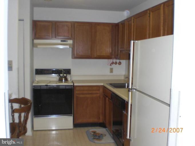 4100 Chardel Road, Unit 2D Nottingham, MD 21236 - Photo 3 of 8 Kitchen