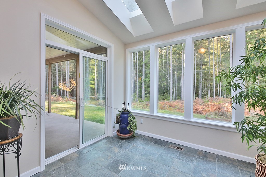 5218 South Strider Road Langley, WA 98260 - Photo 19 of 32 Gallery Image 19
