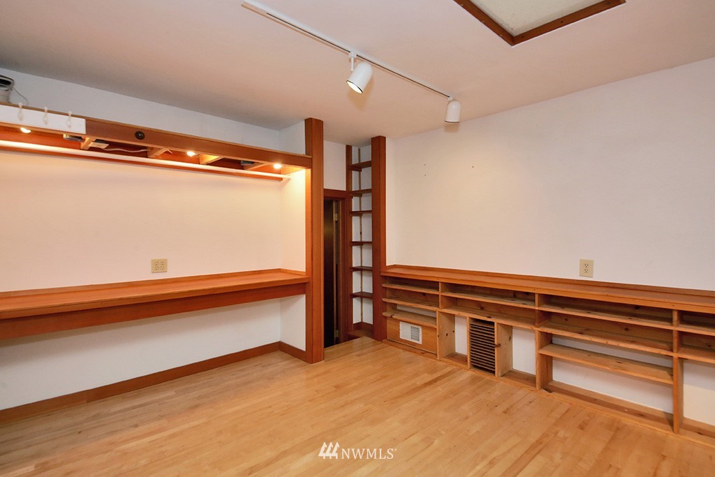 5218 South Strider Road Langley, WA 98260 - Photo 24 of 32 Gallery Image 24