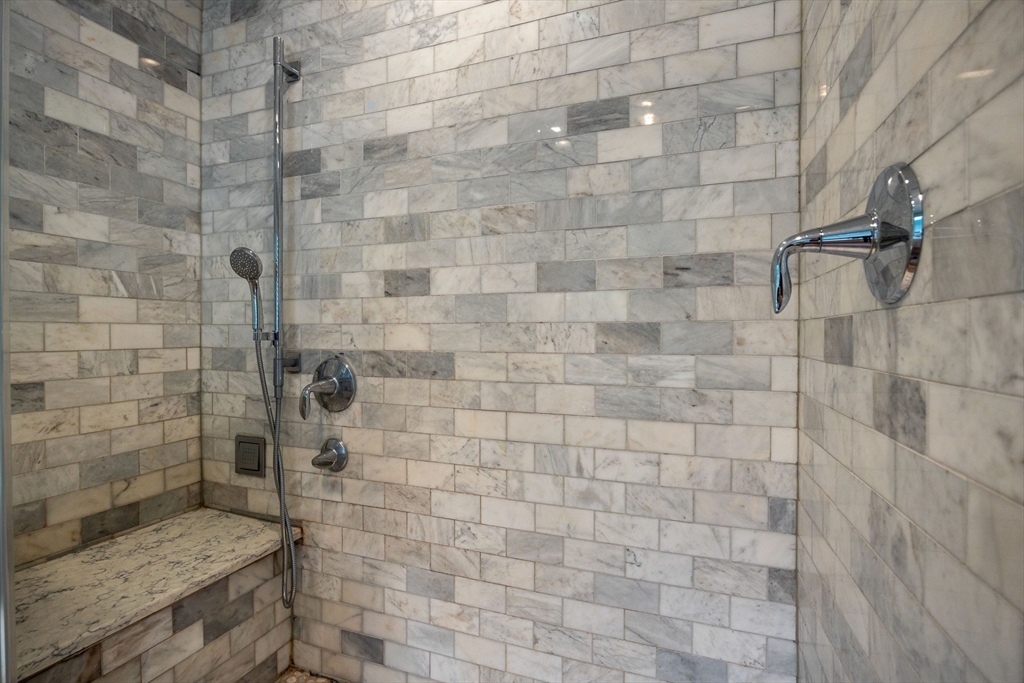 46 Wing Lane Acushnet, MA 02743 - Photo 20 of 38 a bathroom with a shower