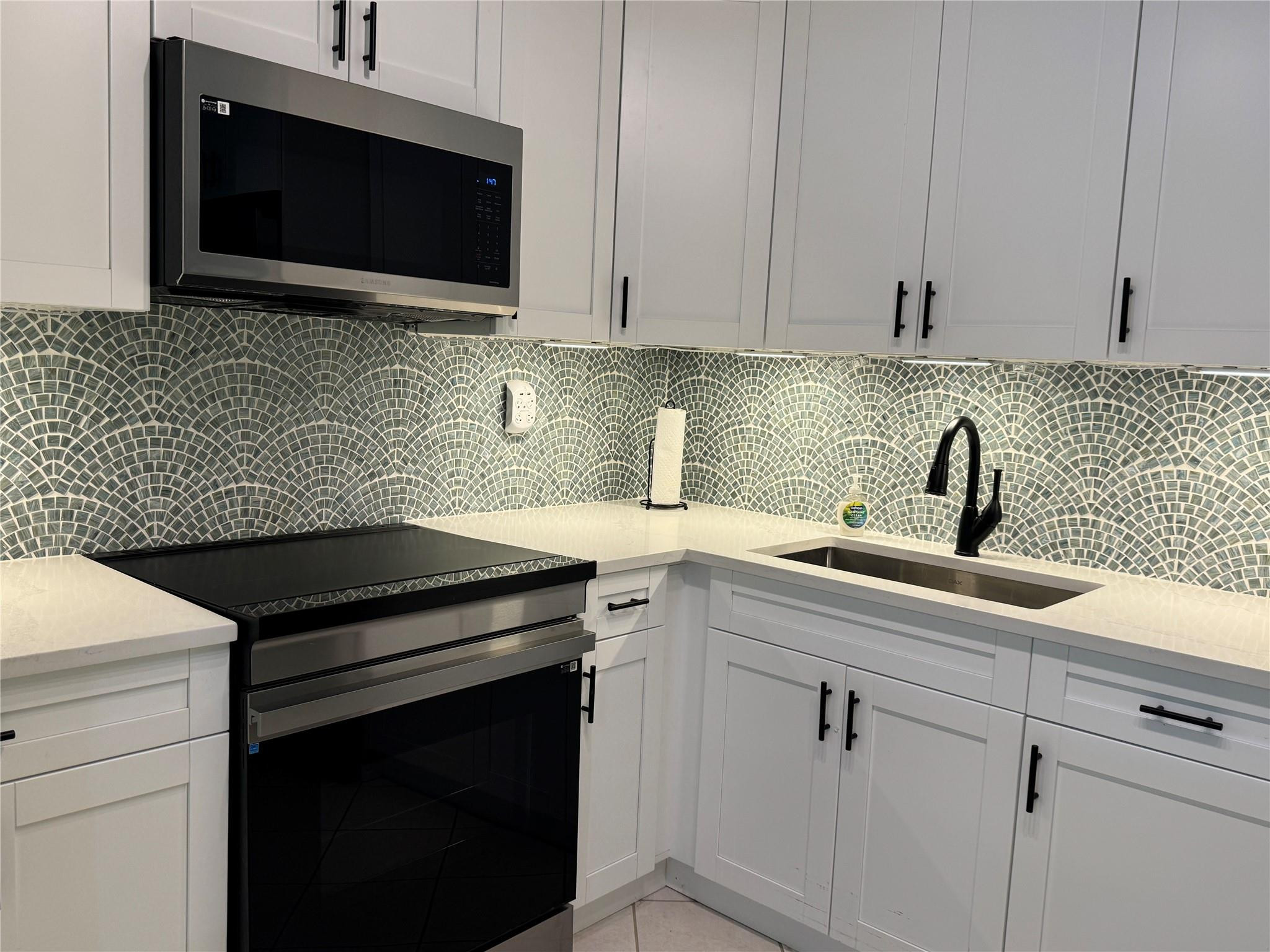 9300 Southwest 8th Street, Unit 215 Boca Raton, FL 33428 - Photo 24 of 43 Photo 25