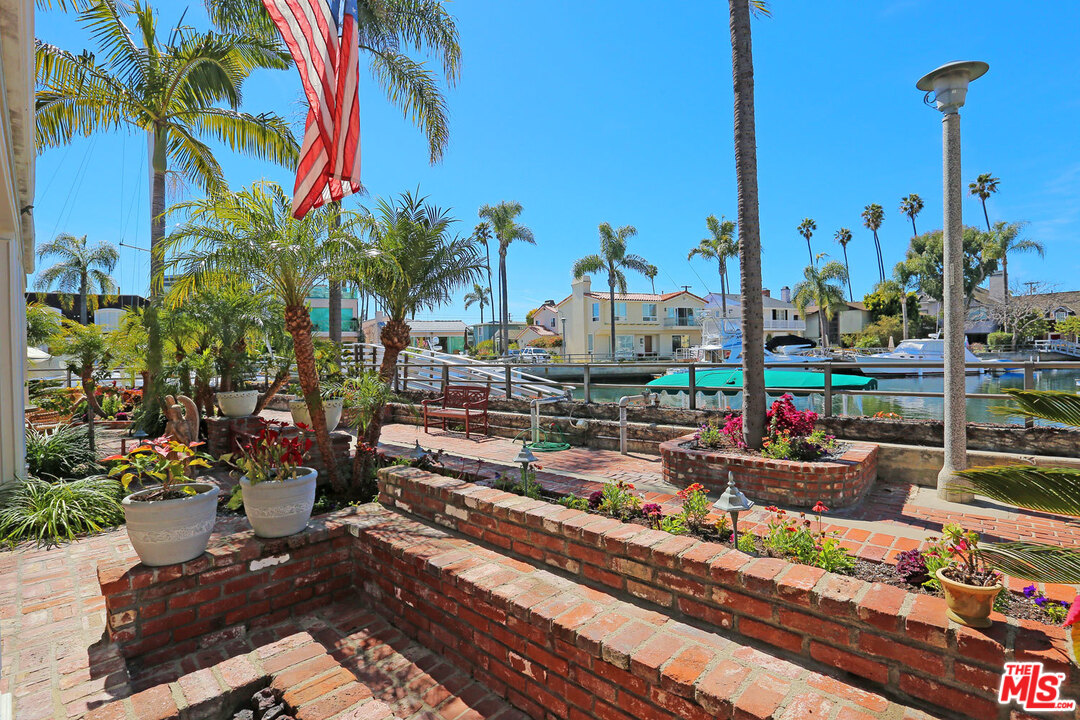 2 Rivo Alto Canal Long Beach, CA 90803 - Photo 14 of 41
