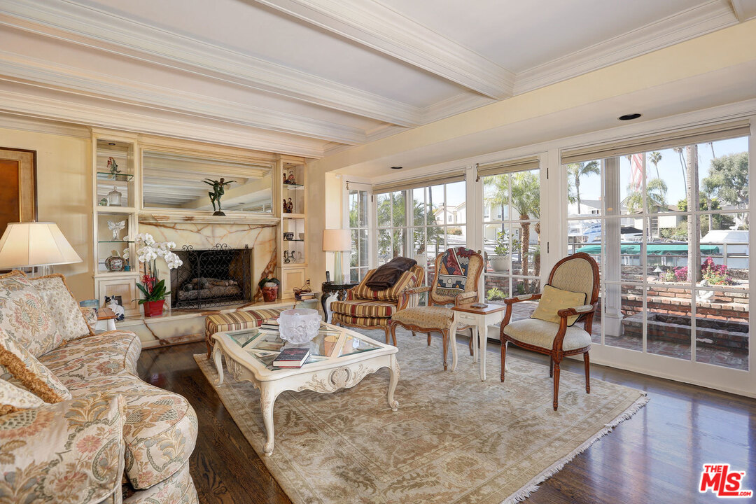 2 Rivo Alto Canal Long Beach, CA 90803 - Photo 17 of 41