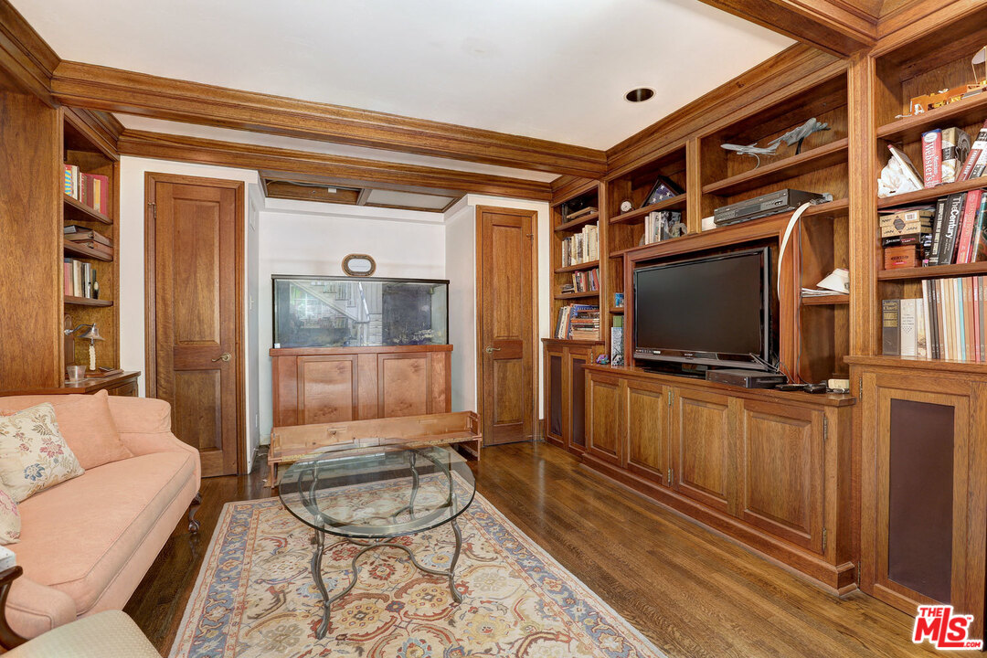 2 Rivo Alto Canal Long Beach, CA 90803 - Photo 26 of 41