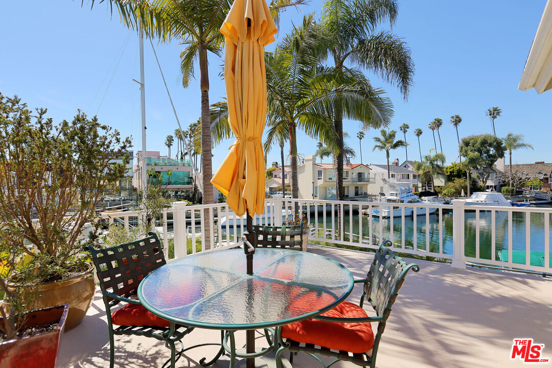 2 Rivo Alto Canal Long Beach, CA 90803 - Photo 32 of 41