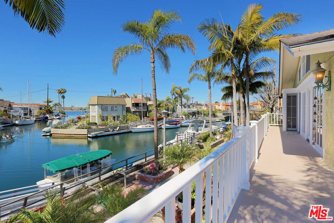 2 Rivo Alto Canal Long Beach, CA 90803 - Photo 33 of 41