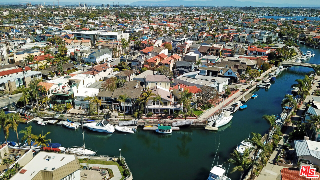 2 Rivo Alto Canal Long Beach, CA 90803 - Photo 5 of 41