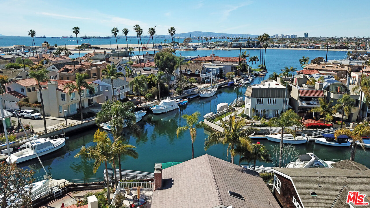 2 Rivo Alto Canal Long Beach, CA 90803 - Photo 8 of 41