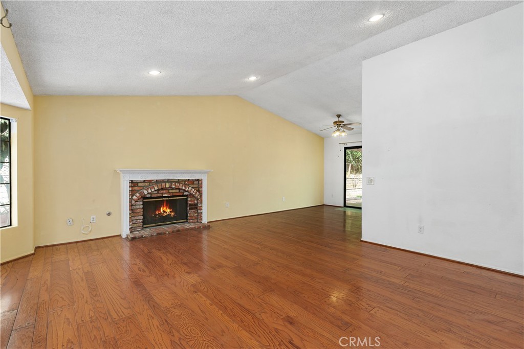 3330 Highcliff Road Riverside, CA 92506 - Photo 5 of 25