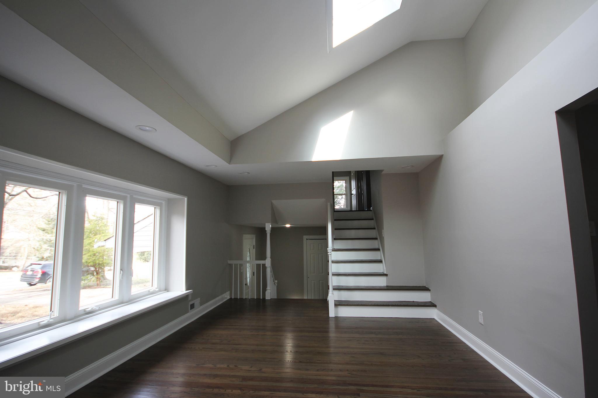 561 Covered Bridge Road Cherry Hill, NJ 08034 - Photo 11 of 53