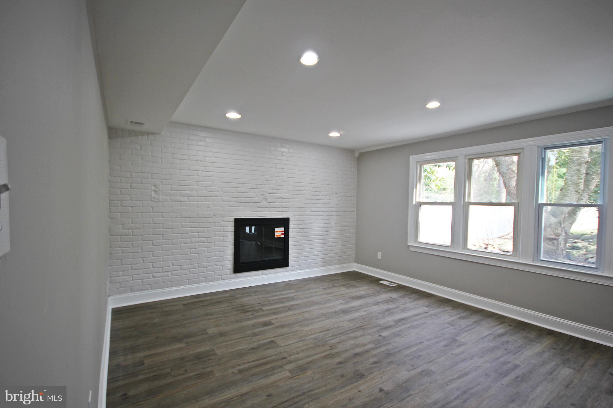 561 Covered Bridge Road Cherry Hill, NJ 08034 - Photo 20 of 53 Family Room