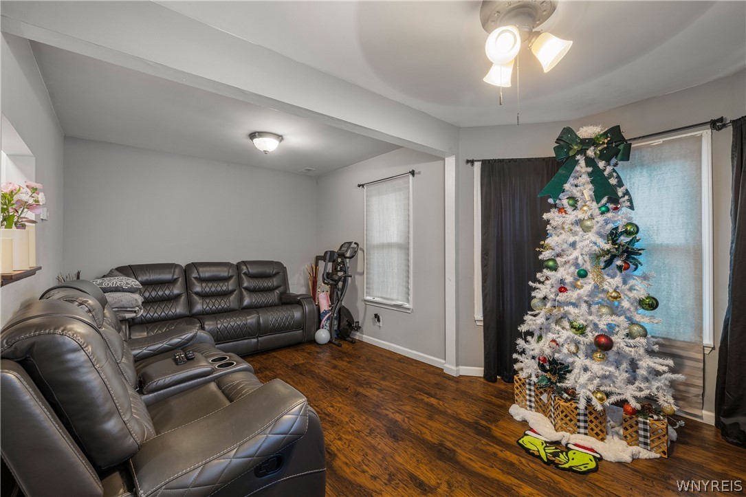 621 13th Street Niagara Falls, NY 14301 - Photo 18 of 38