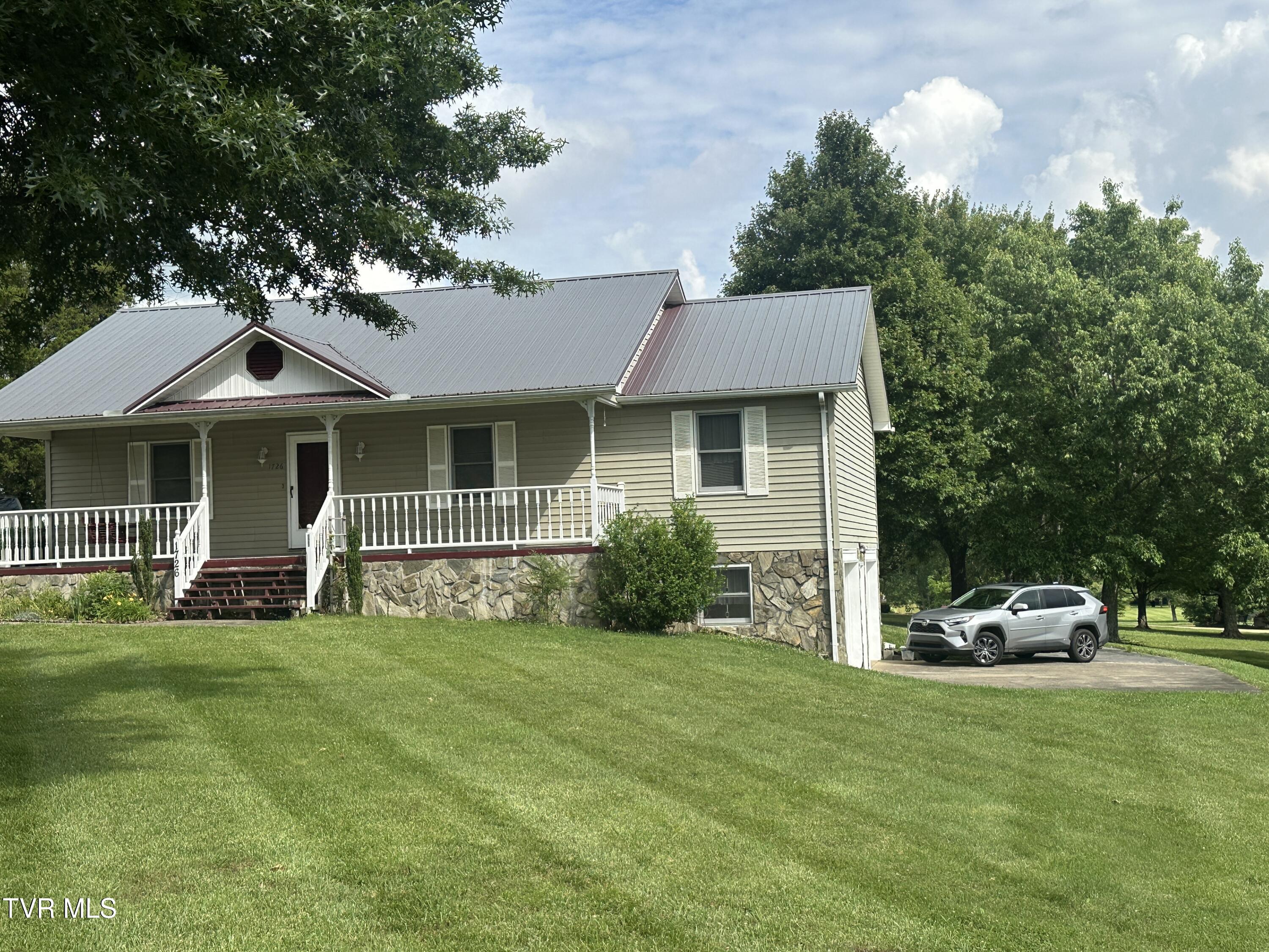 1726 Old Tusculum Road Greeneville, TN 37745 - Photo 36 of 38 IMG_4691