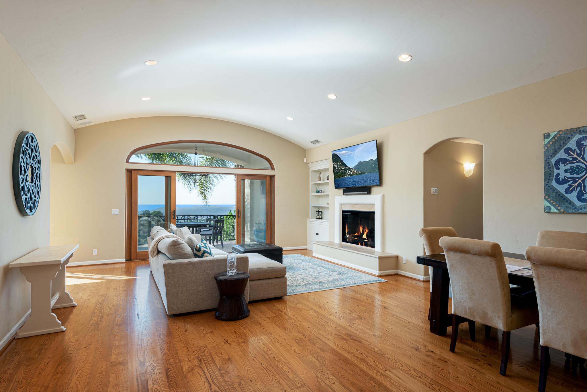 1220 Northridge Road Santa Barbara, CA 93105 - Photo 5 of 38 DiningLivingRoom