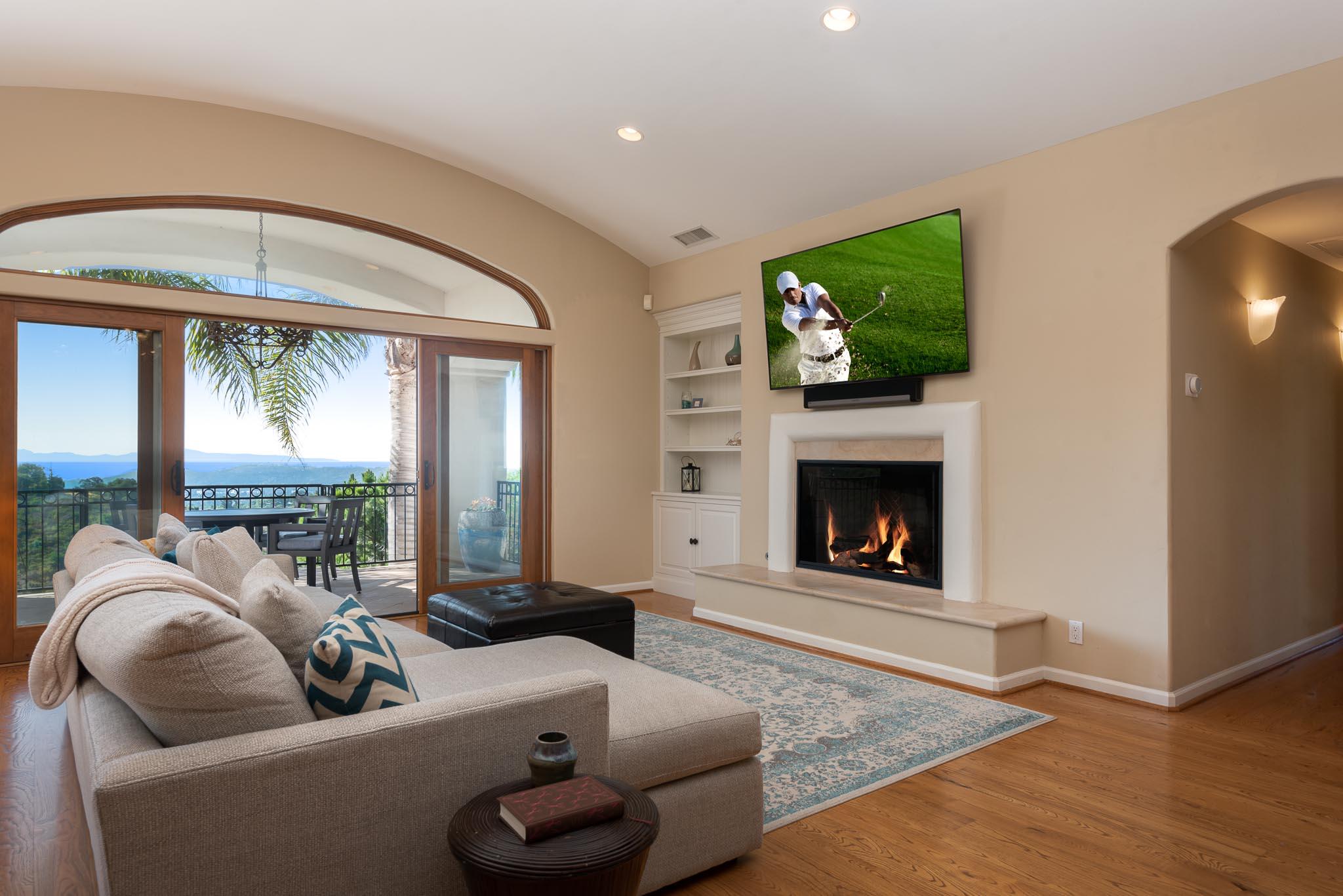1220 Northridge Road Santa Barbara, CA 93105 - Photo 6 of 38 LivingRoom