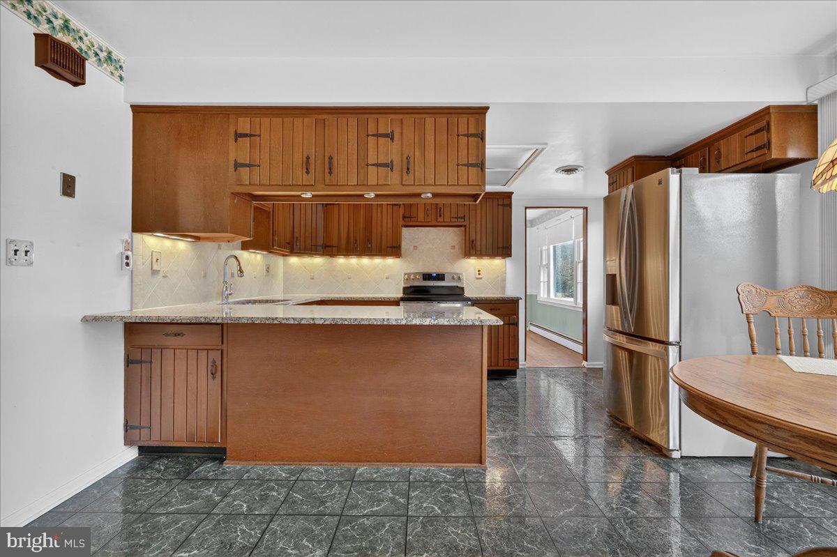 1416 Ponds Edge Road West Chester, PA 19382 - Photo 13 of 47 Kitchen