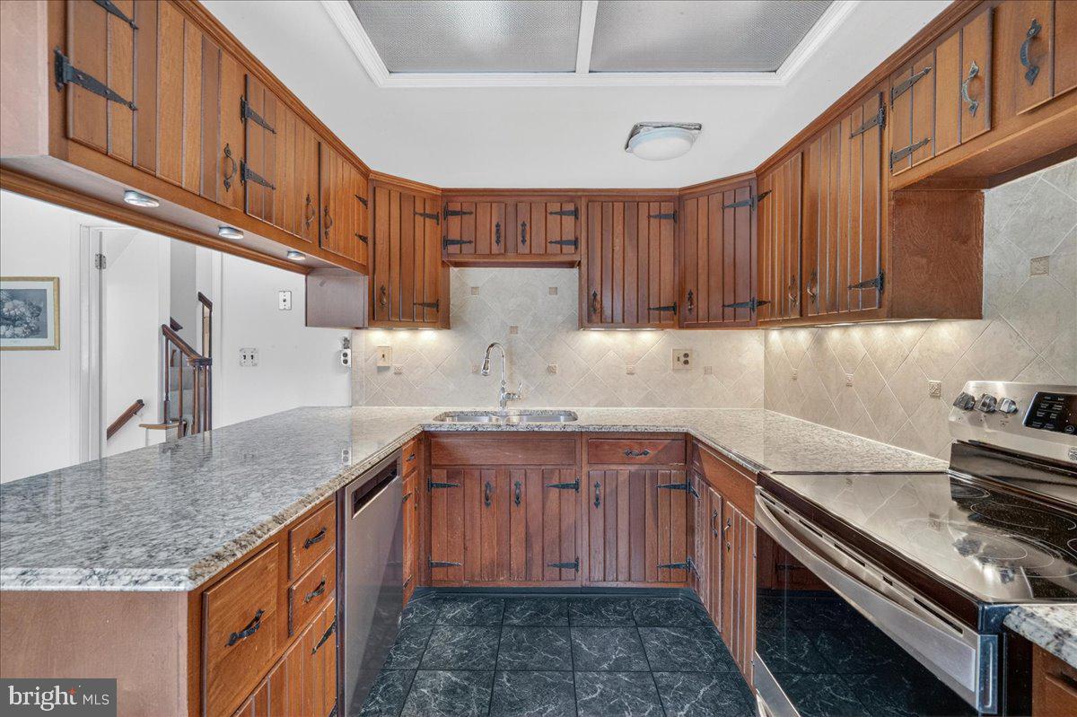 1416 Ponds Edge Road West Chester, PA 19382 - Photo 15 of 47 Kitchen