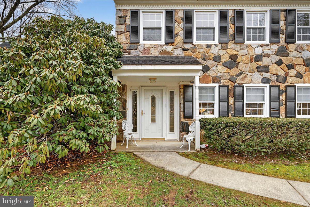 1416 Ponds Edge Road West Chester, PA 19382 - Photo 5 of 47 Front door