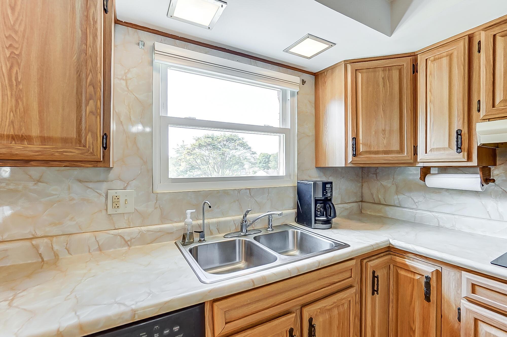 3437 Crist Road Springfield, OH 45502 - Photo 11 of 49 Kitchen - 3437 Crist Road, Springfield, OH 45502