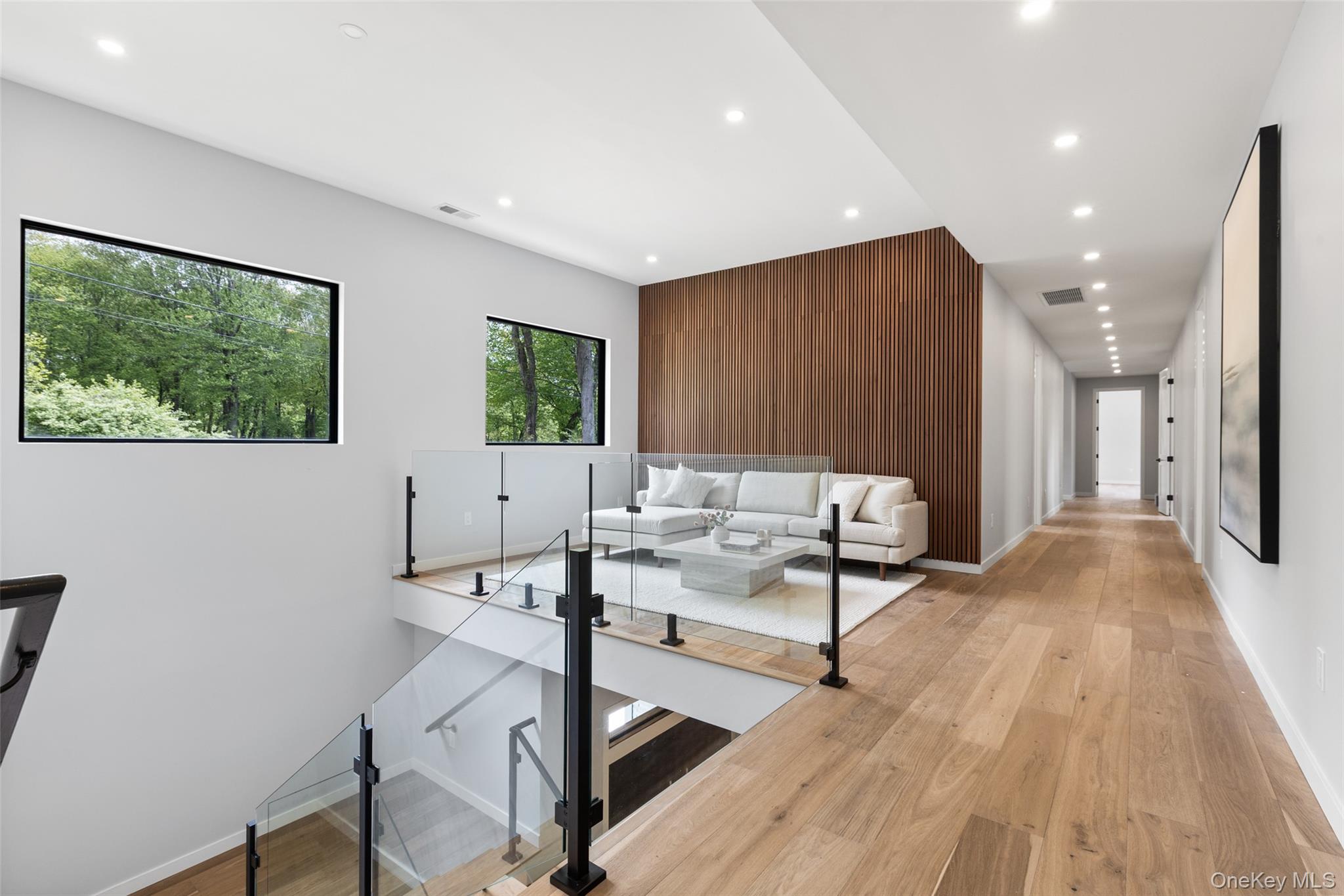 41 Mead Road Armonk, NY 10504 - Photo 17 of 40 Second Floor Sitting Area