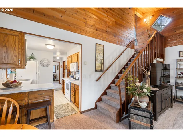 a view of entryway and hall