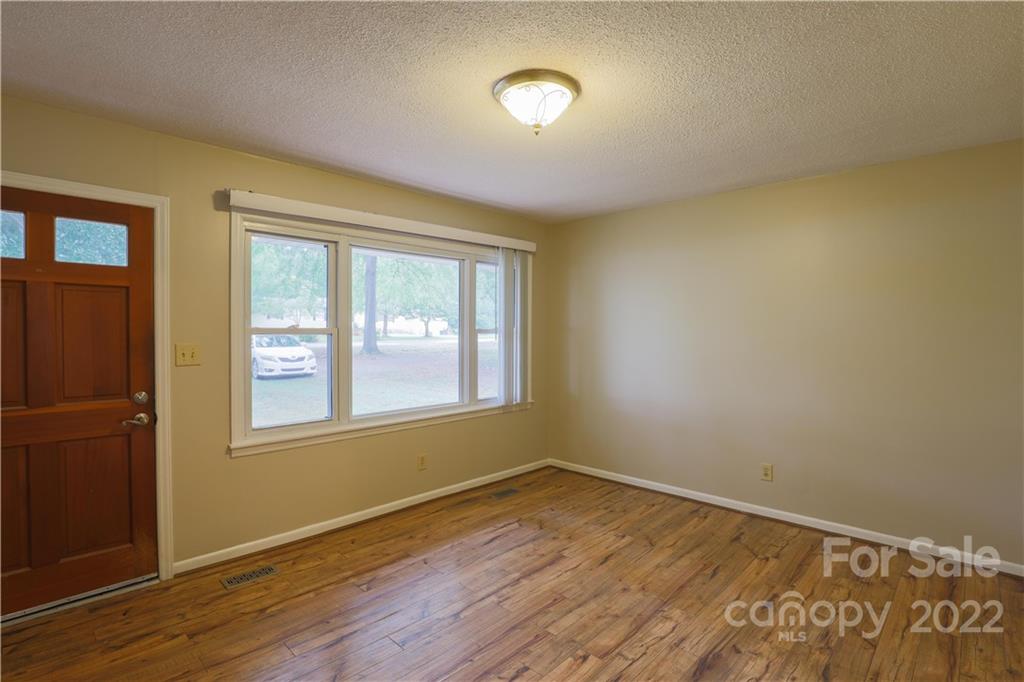 1736 Gilroy Road Iron Station, NC 28080 - Photo 3 of 14 Gallery Image 3