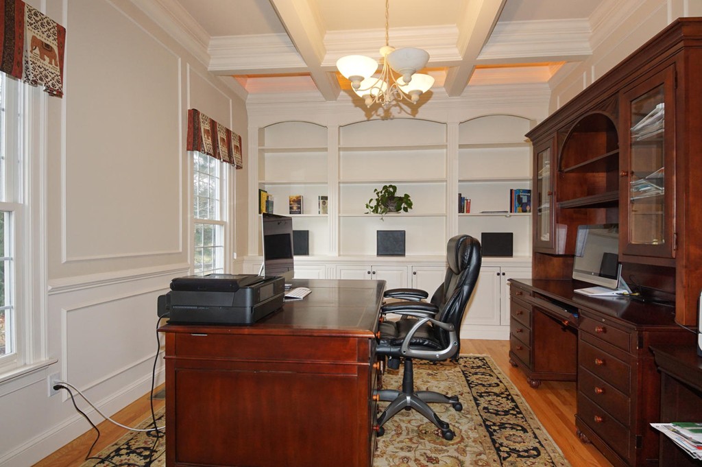 122 Fox Run Road Bolton, MA 01740 - Photo 16 of 30