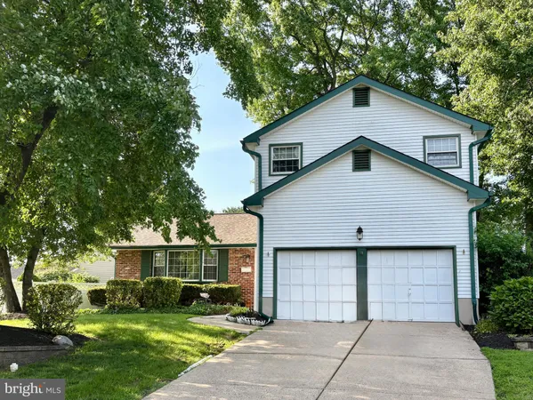 $635,000 | 843 Lafayette Drive, Mount Laurel, NJ 08054