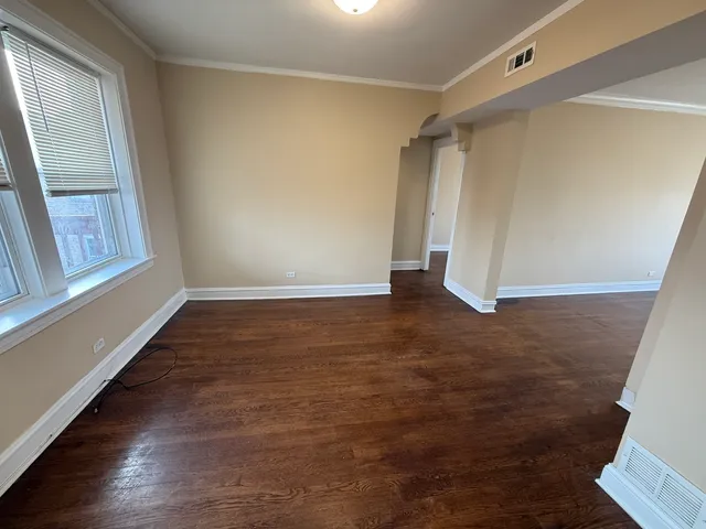 $1,395 | 2805 North Kilbourn Avenue, Unit 3S, Chicago, IL 60639