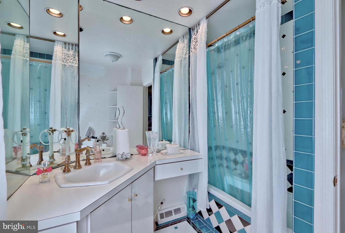 370 Kresson Road Cherry Hill, NJ 08034 - Photo 28 of 33 Gallery Image 28