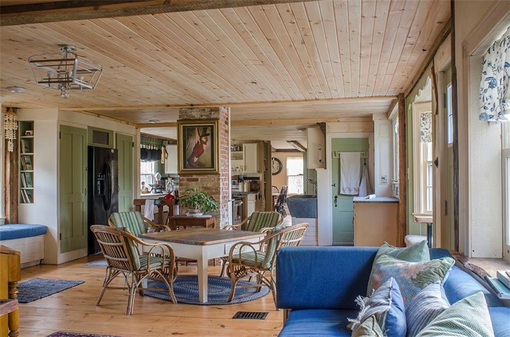 324 Middle Road Woolwich, ME 04579 - Photo 3 of 35 Photo