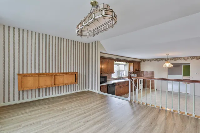 $3,100 | 334 South River Road, Bedford, NH 03110