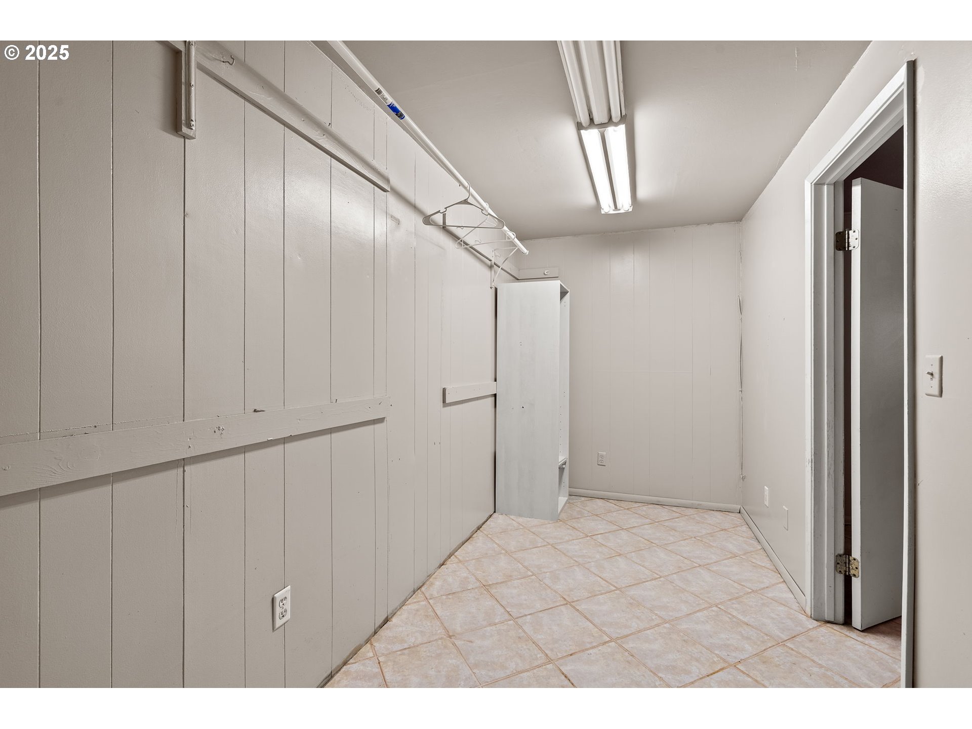 32314 Southeast Oxbow Drive Gresham, OR 97080 - Photo 30 of 40 a view of an empty room