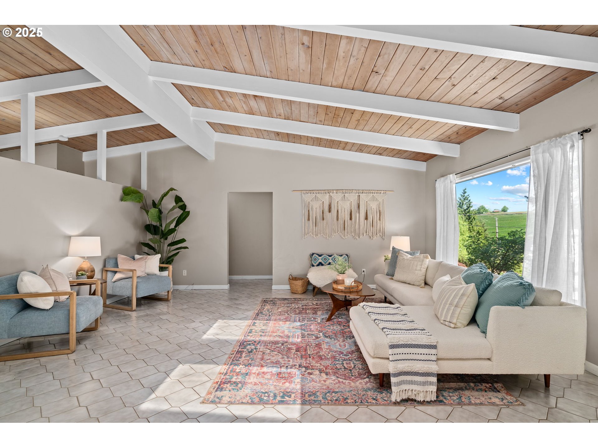 32314 Southeast Oxbow Drive Gresham, OR 97080 - Photo 10 of 40 a living room with furniture and wooden floor