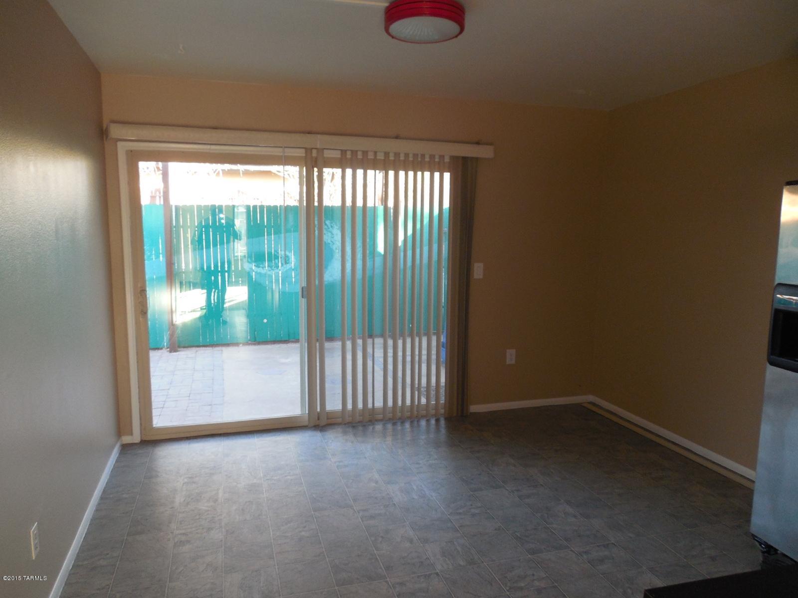 853 South Pantano Road Tucson, AZ 85710 - Photo 4 of 15 Gallery Image 4