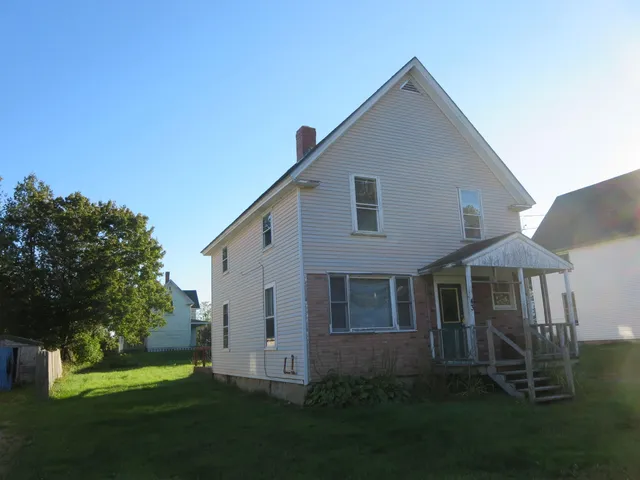 $54,900 | 43 2nd Street, Milo, ME 04463