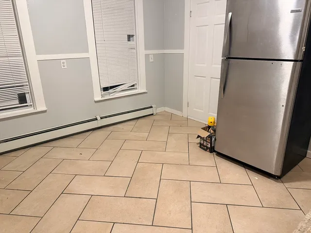 $2,400 | 87 Hilldale Avenue, Unit 1, Haverhill, MA 01832