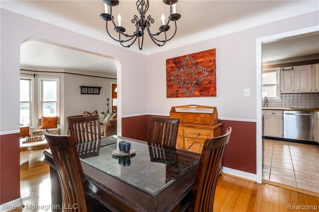 1242 Hampton Road Grosse Pointe Woods, MI 48236 - Photo 19 of 50